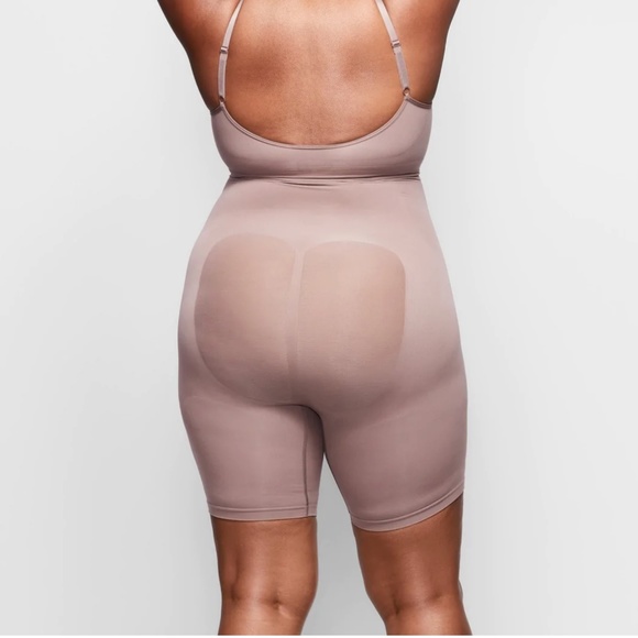 Skims Sculpting Mid Thigh Shorts Umber Size S/M Shapewear SH-MTS-0103 - Picture 2 of 9